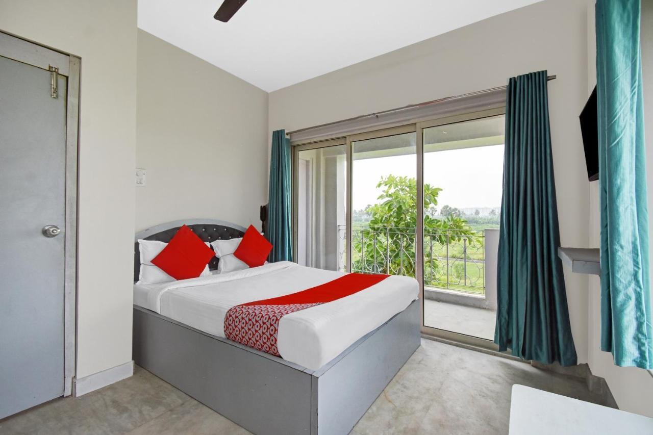 Super Hotel O J M T Upasana Калькутта Экстерьер фото