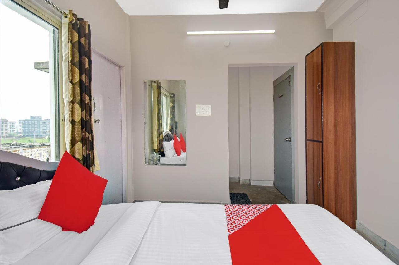 Super Hotel O J M T Upasana Калькутта Экстерьер фото