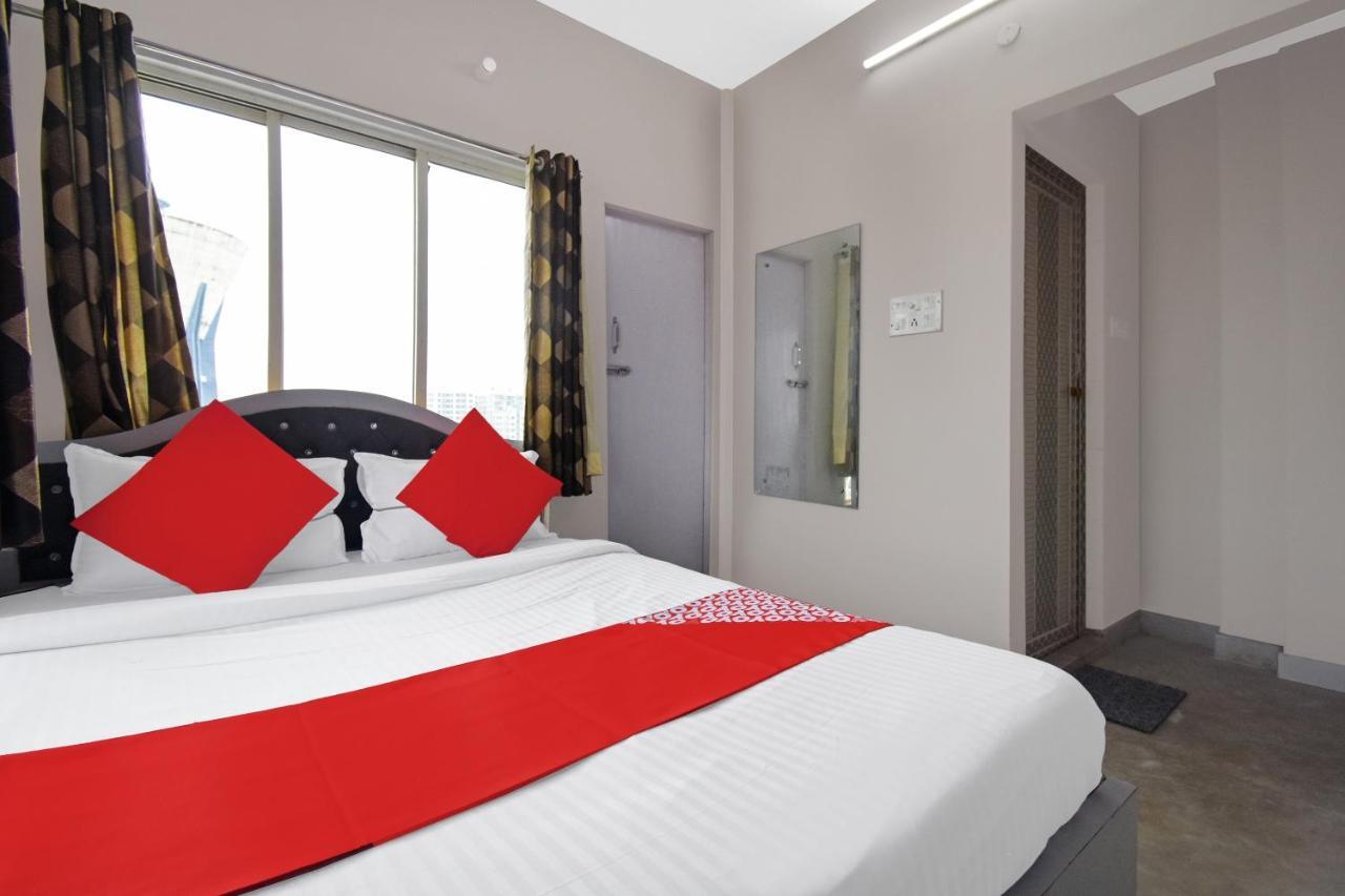Super Hotel O J M T Upasana Калькутта Экстерьер фото