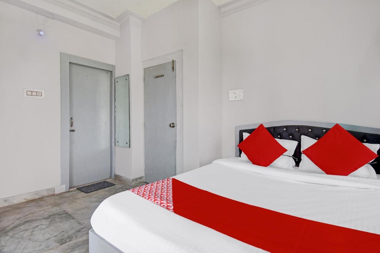 Super Hotel O J M T Upasana Калькутта Экстерьер фото