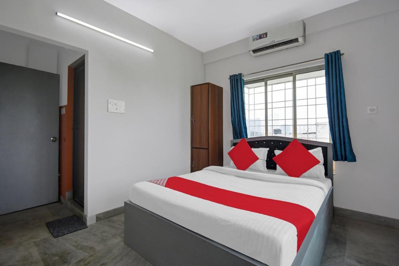 Super Hotel O J M T Upasana Калькутта Экстерьер фото