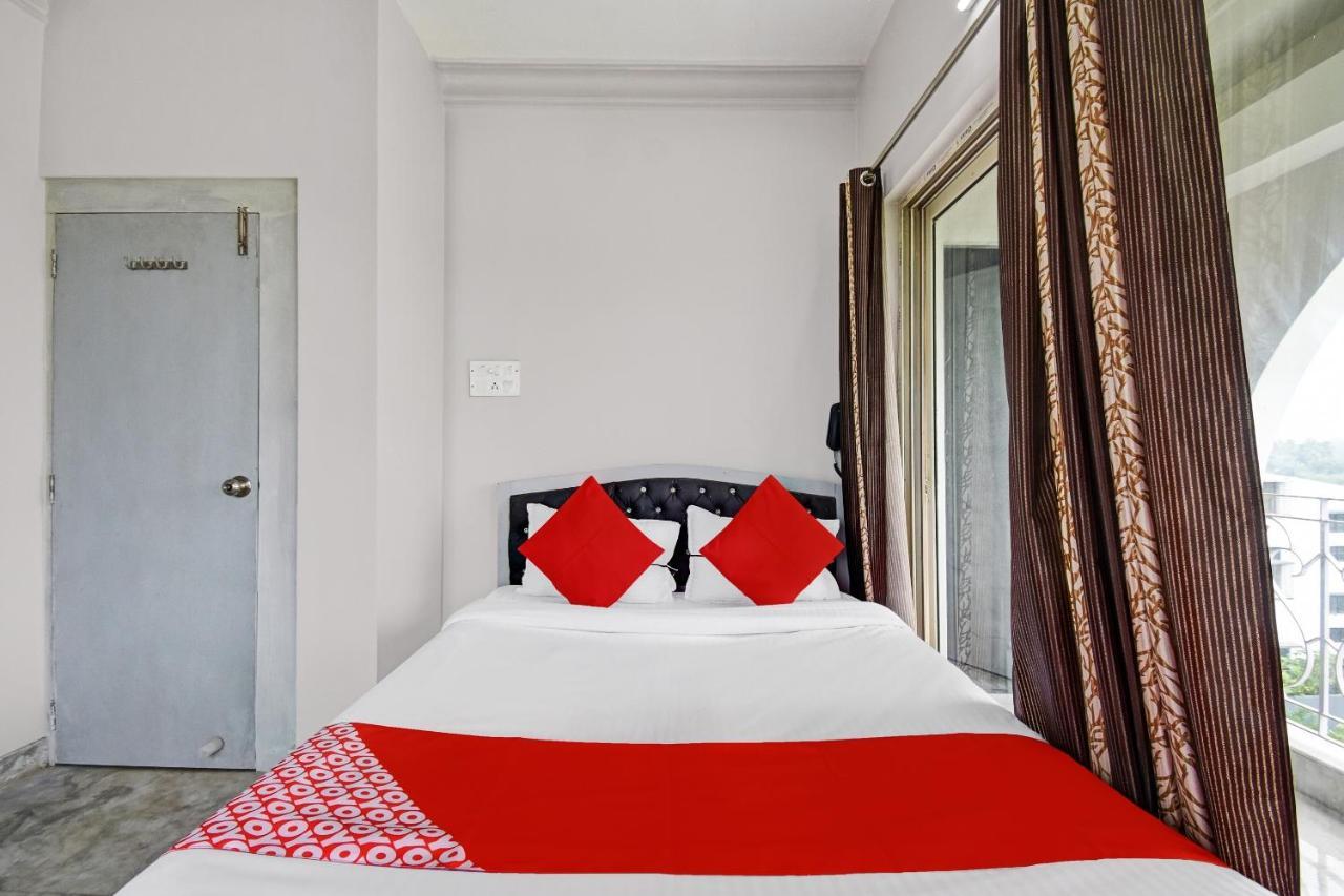 Super Hotel O J M T Upasana Калькутта Экстерьер фото