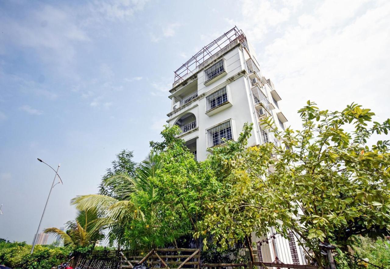 Super Hotel O J M T Upasana Калькутта Экстерьер фото